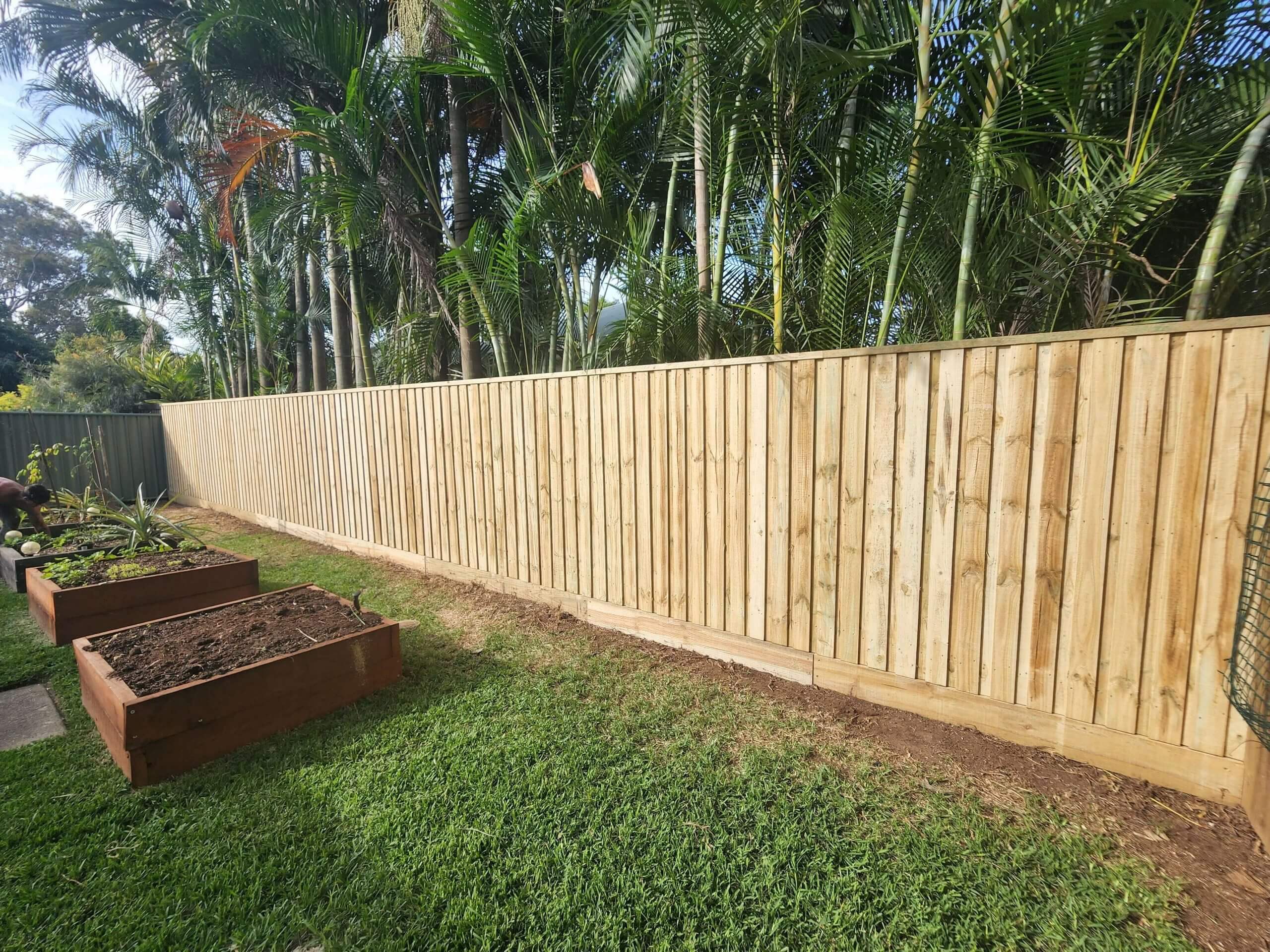 Lap and Cap Fencing